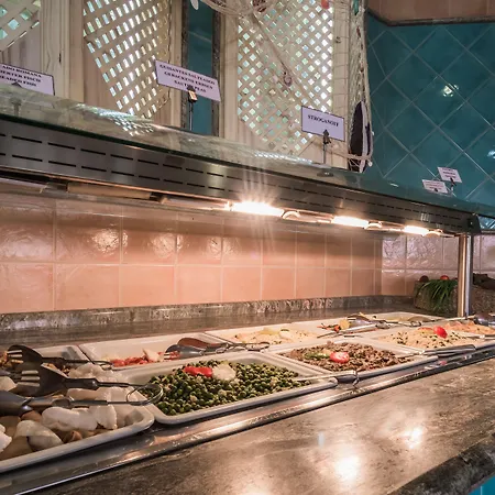 Esmeralda Maris By Livvo מלון 4*