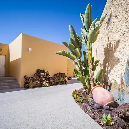 Esmeralda Maris By Livvo