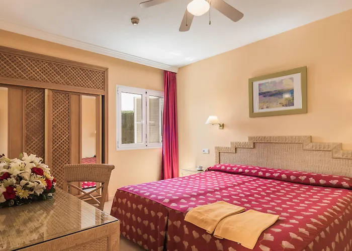 Esmeralda Maris By Livvo 4* 科斯塔卡玛