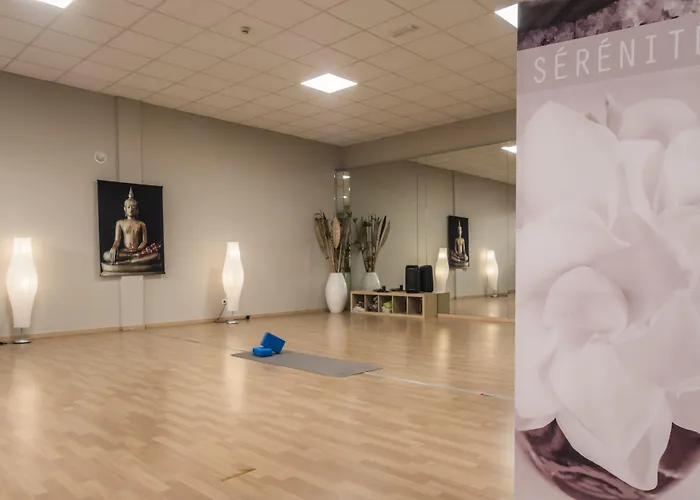 Esmeralda Maris By Livvo