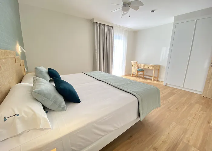 Esmeralda Maris By Livvo 4*