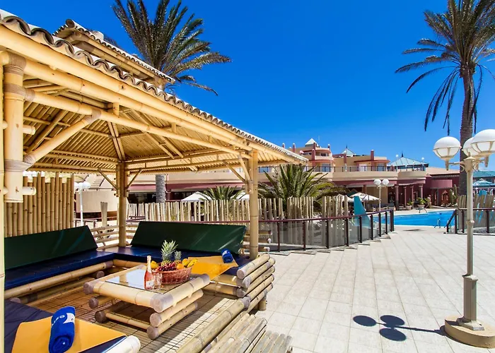 Esmeralda Maris By Livvo